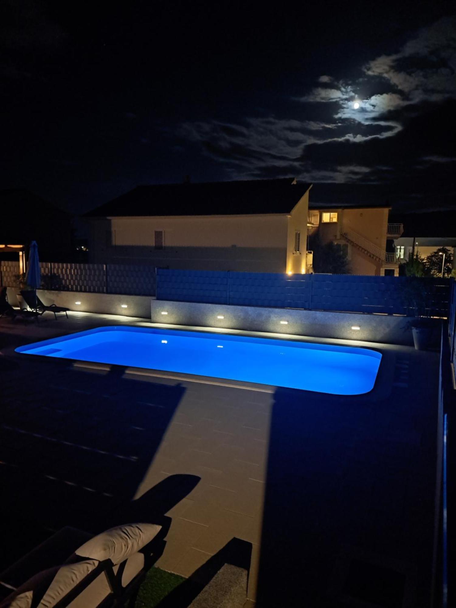 Villa Apartment Aa 2 Trogir Bagian luar foto