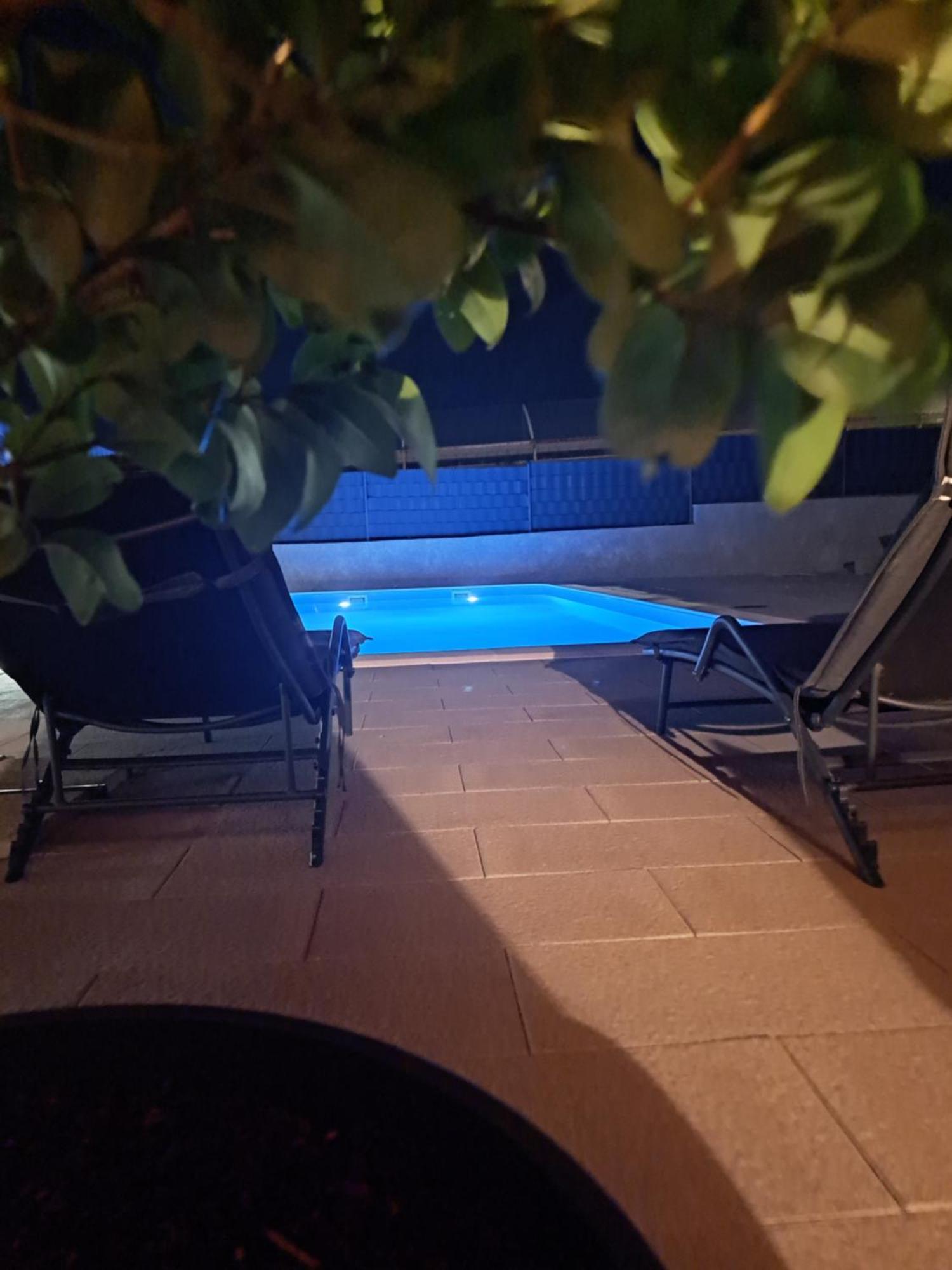 Villa Apartment Aa 2 Trogir Bagian luar foto