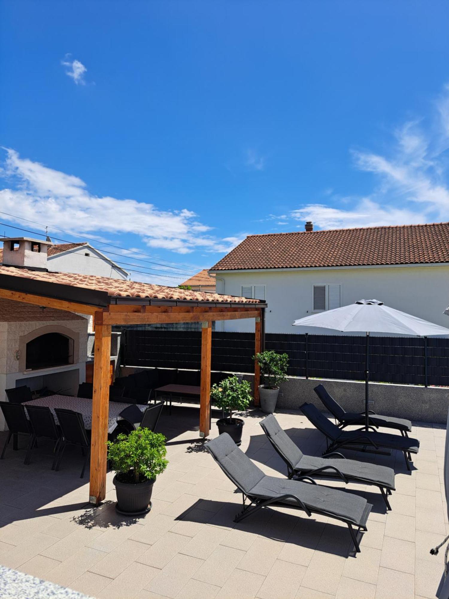 Villa Apartment Aa 2 Trogir Bagian luar foto