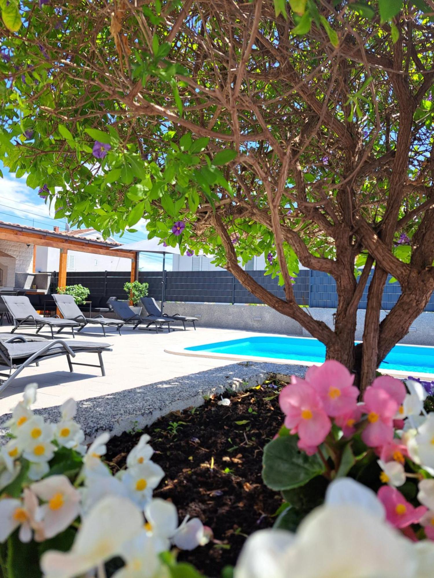 Villa Apartment Aa 2 Trogir Bagian luar foto