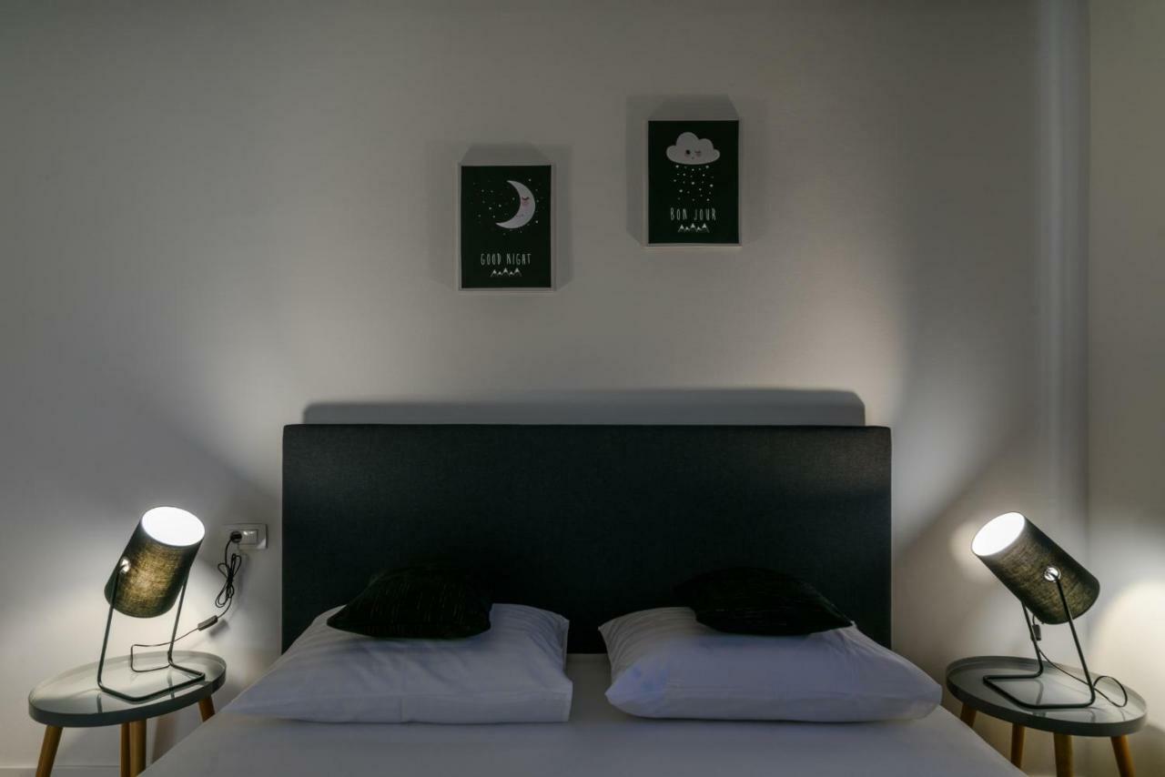 Villa Apartment Aa 2 Trogir Bagian luar foto